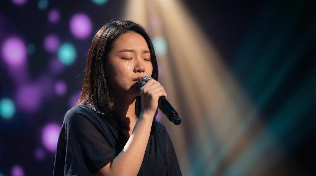 糖心vlog清纯少女校园弹唱视频